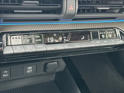 New 2026 Toyota Prius Limited image 23