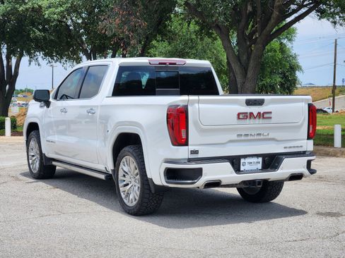 Used 2019 GMC Sierra 1500 Denali w/ Denali Ultimate Package AWD/4WD image 4