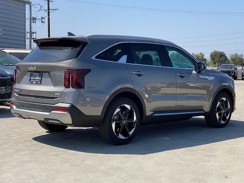 New 2026 Kia Sorento EX FWD image 3
