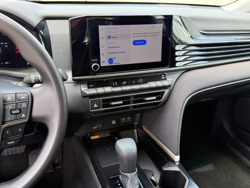 Used 2026 Toyota Camry LE FWD image 19