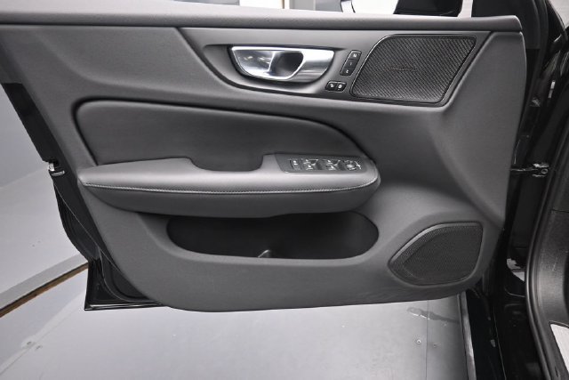 Used 2023 Volvo S60 B5 Plus FWD image 19