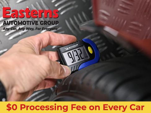 Used 2025 Nissan Altima 2.5 SV FWD image 26