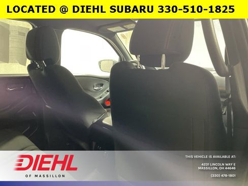 Used 2022 Nissan Frontier PRO-4X image 11