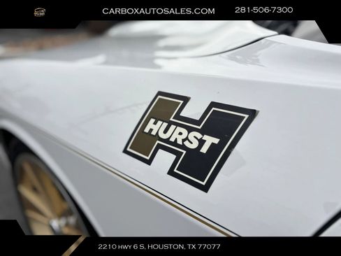 Used 2017 Dodge Challenger R/T w/ Driver Convenience Group RWD image 29