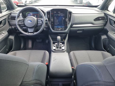 Used 2025 Subaru Forester Premium AWD/4WD image 14