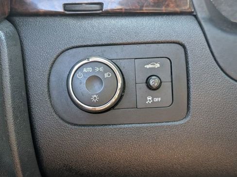 Used 2016 Chevrolet Impala LT FWD image 25