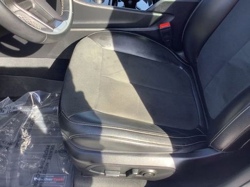 Used 2023 Jeep Grand Cherokee Altitude image 9