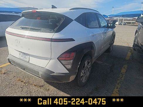 Used 2025 Hyundai Kona SEL image 11