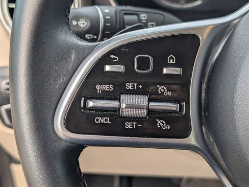 Used 2022 Mercedes-Benz GLC 300 w/ Premium Package Lite image 21