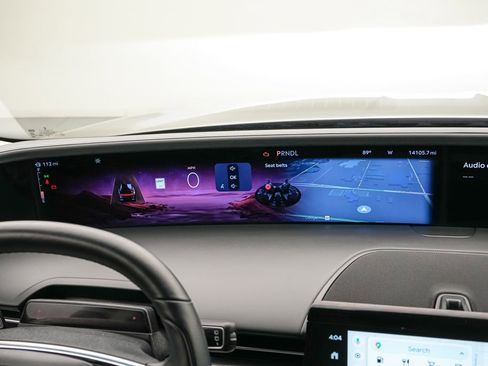 Used 2025 Lincoln Nautilus Premier image 25