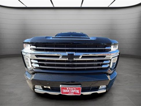 Used 2021 Chevrolet Silverado 3500 High Country image 28