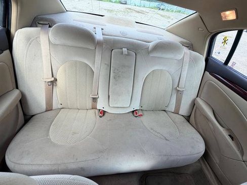 Used 2007 Buick Lucerne CX FWD image 32