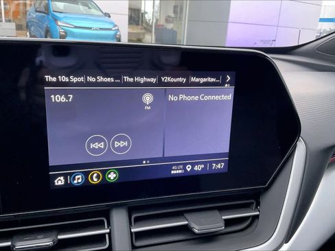 Certified 2025 Chevrolet Trax RS w/ Driver Confidence Package image 34