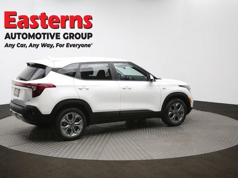 Used 2024 Kia Seltos LX image 43