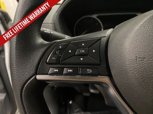 Used 2024 Nissan Sentra SV FWD image 34