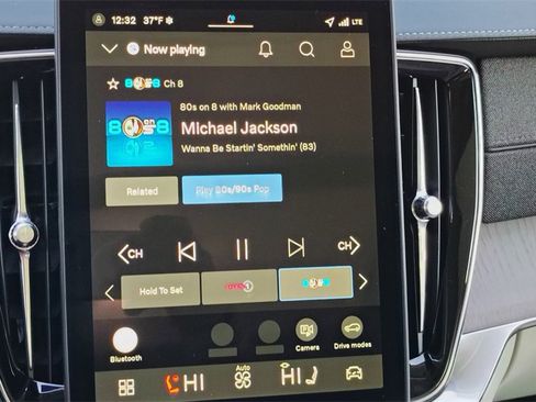 New 2026 Volvo XC90 B6 Ultra image 21