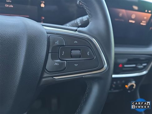 Used 2025 Buick Encore GX Sport Touring image 17