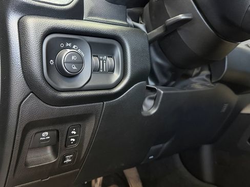 Used 2022 RAM 1500 Laramie RWD image 17