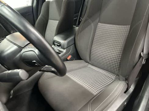 Used 2023 Dodge Charger SXT RWD image 10