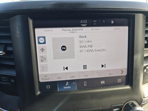 Used 2024 RAM 2500 Big Horn image 28