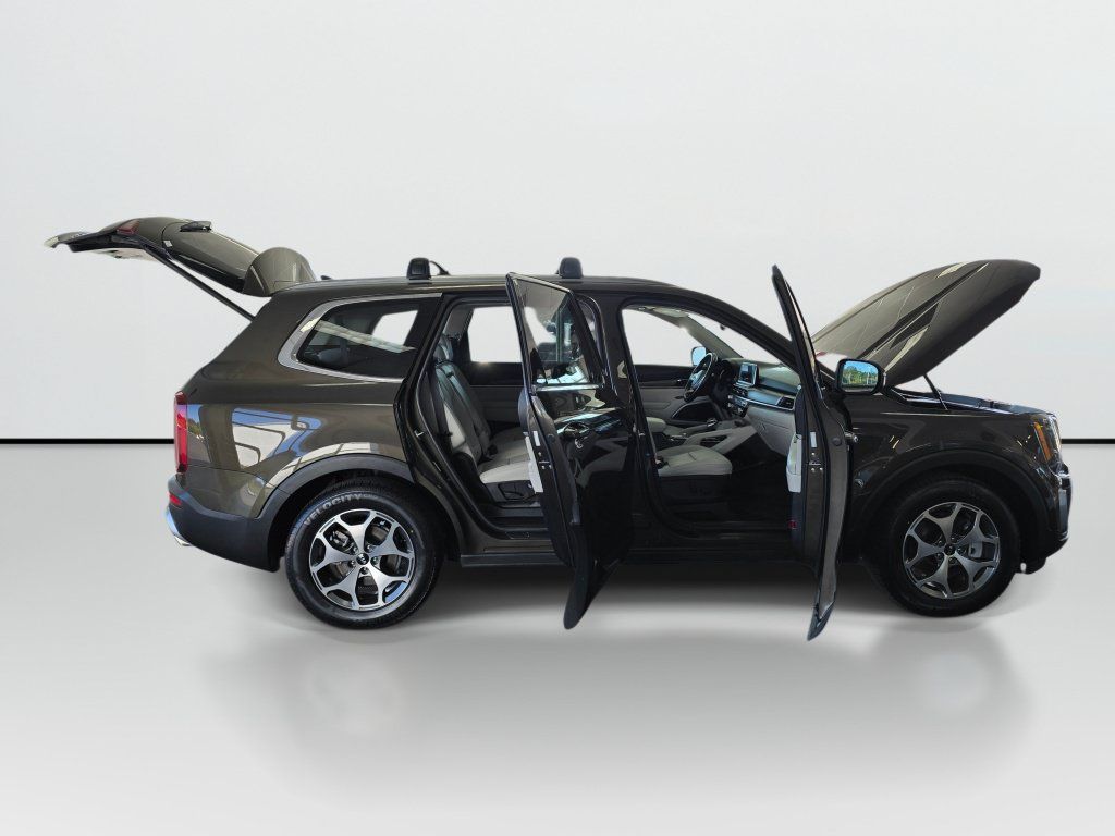 Used 2020 Kia Telluride EX AWD/4WD image 9
