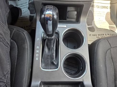 Used 2018 Ford Flex SE FWD image 27