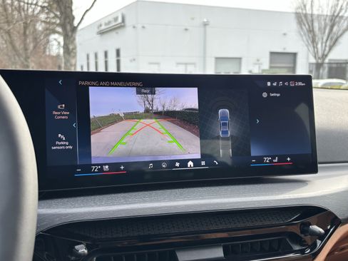 Used 2026 BMW 330i Sedan w/ Convenience Package image 26