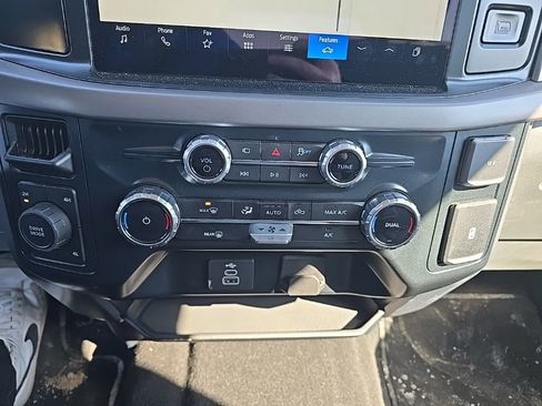 Used 2025 Ford F150 XLT w/ Equipment Group 301A Standard image 19