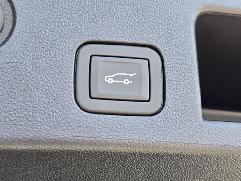 New 2026 GMC Terrain AT4 w/ Convenience Package III AWD/4WD image 10