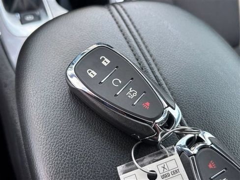 Used 2023 Chevrolet Malibu LT FWD image 30