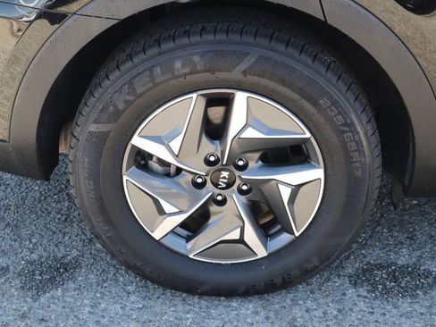 Used 2021 Kia Sorento S FWD image 11