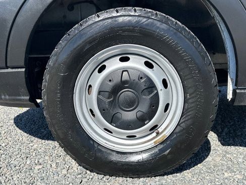Used 2019 Ford Transit 250 130 Low Roof RWD image 13