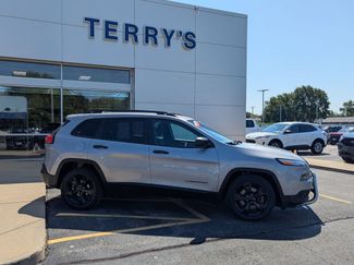 Used 2017 Jeep Cherokee Sport w/ Cold Weather Group FWD video 2