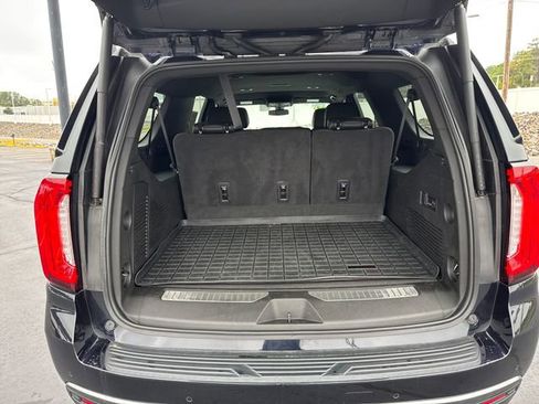 Used 2022 GMC Yukon XL AT4 image 23