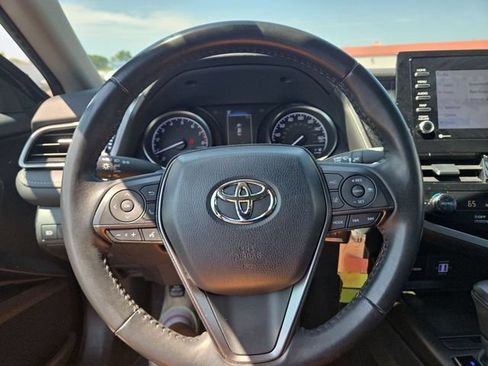 Used 2022 Toyota Camry SE FWD image 14