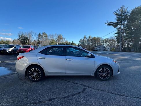 Used 2015 Toyota Corolla S image 10