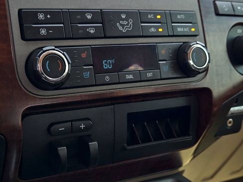 Used 2012 Ford F250 King Ranch w/ King Ranch w/Chrome Pkg AWD/4WD image 15