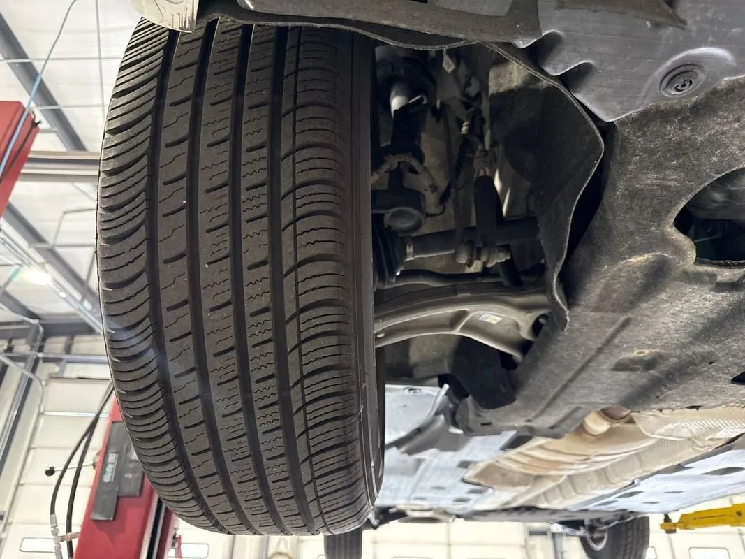 Used 2024 Chrysler Pacifica Touring-L FWD image 29