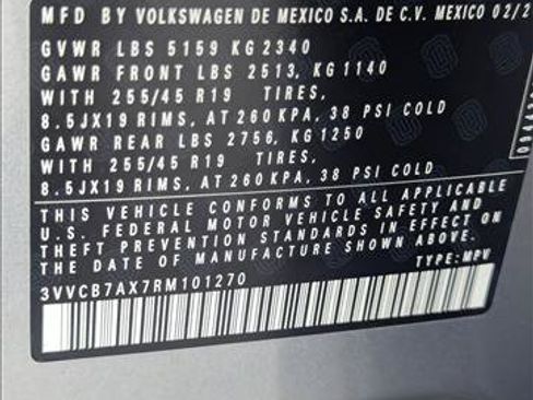 Used 2024 Volkswagen Tiguan SE R-Line FWD image 24