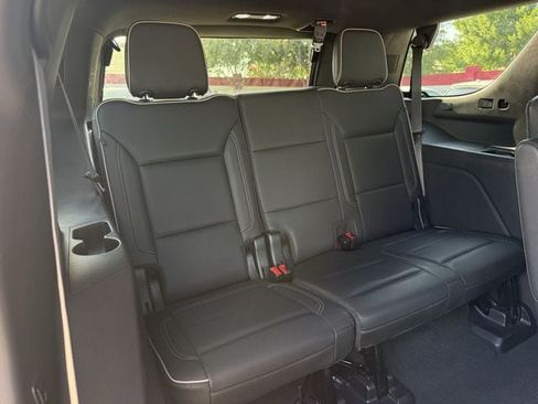 Used 2021 GMC Yukon SLT w/ SLT Premium Package RWD image 34