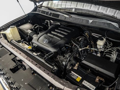 Used 2015 Toyota Tundra Limited w/ TRD Off Road Package image 52