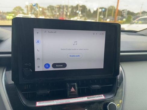 Used 2024 Toyota Corolla Cross L image 9