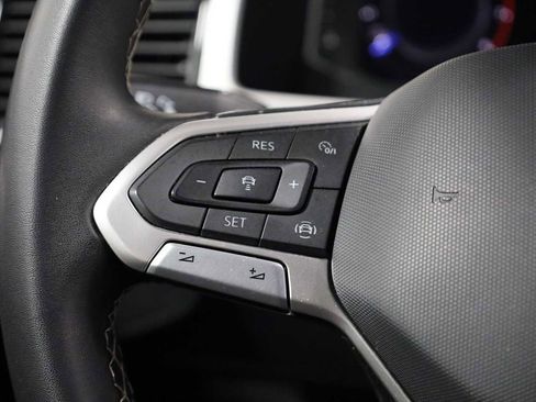 Used 2023 Volkswagen Atlas Cross Sport SE image 24