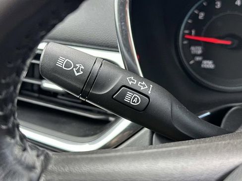 Used 2020 Chevrolet Equinox LT w/ Sport Edition FWD image 25