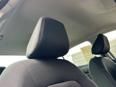 Used 2024 Nissan Altima 2.5 SV image 16