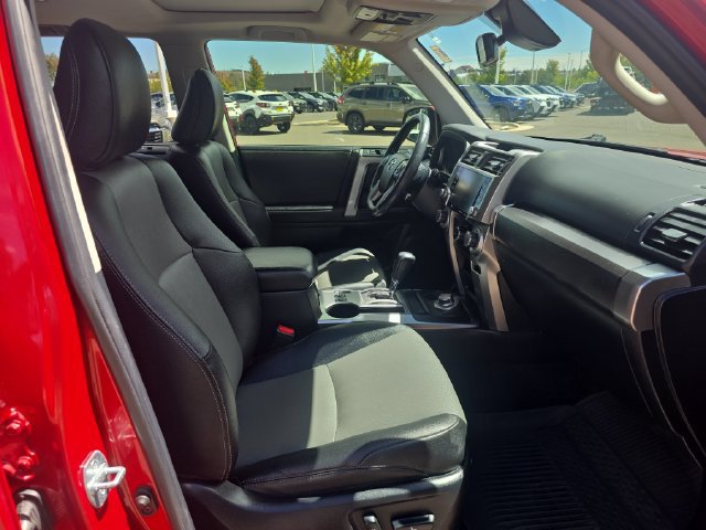Used 2021 Toyota 4Runner SR5 Premium w/ Moonroof Package AWD/4WD image 17