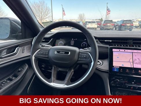 New 2025 Jeep Grand Cherokee Limited image 43