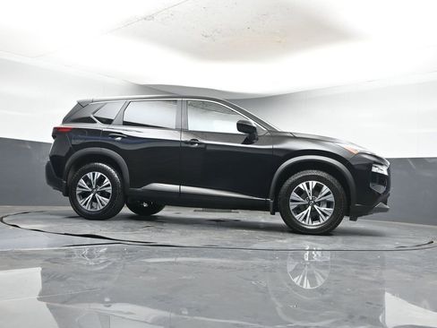 Used 2023 Nissan Rogue SV image 36