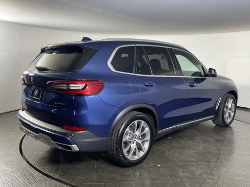 Used 2019 BMW X5 xDrive40i w/ Premium Package 2 image 5