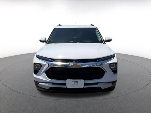 Used 2025 Chevrolet TrailBlazer LT FWD image 4